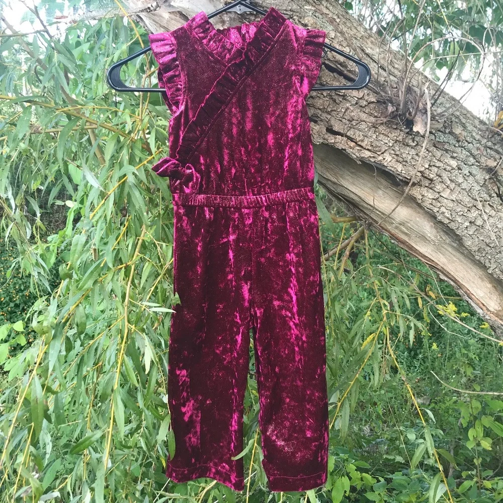 🌻Crushed Velvet Sparkly Burgundy Pantsuit With Ruffles-EUC